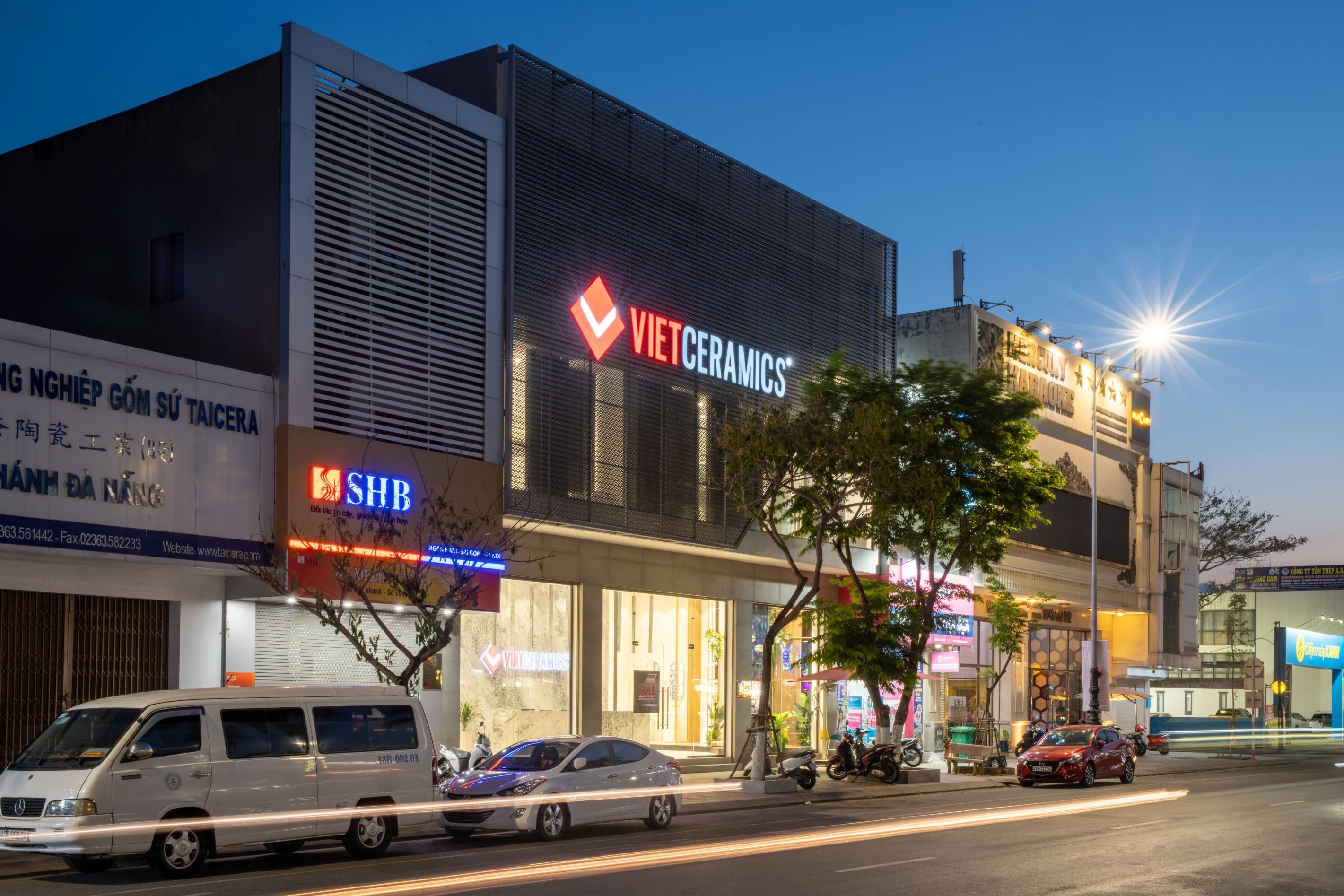 Showroom Điện Biên Phủ - Đà Nẵng